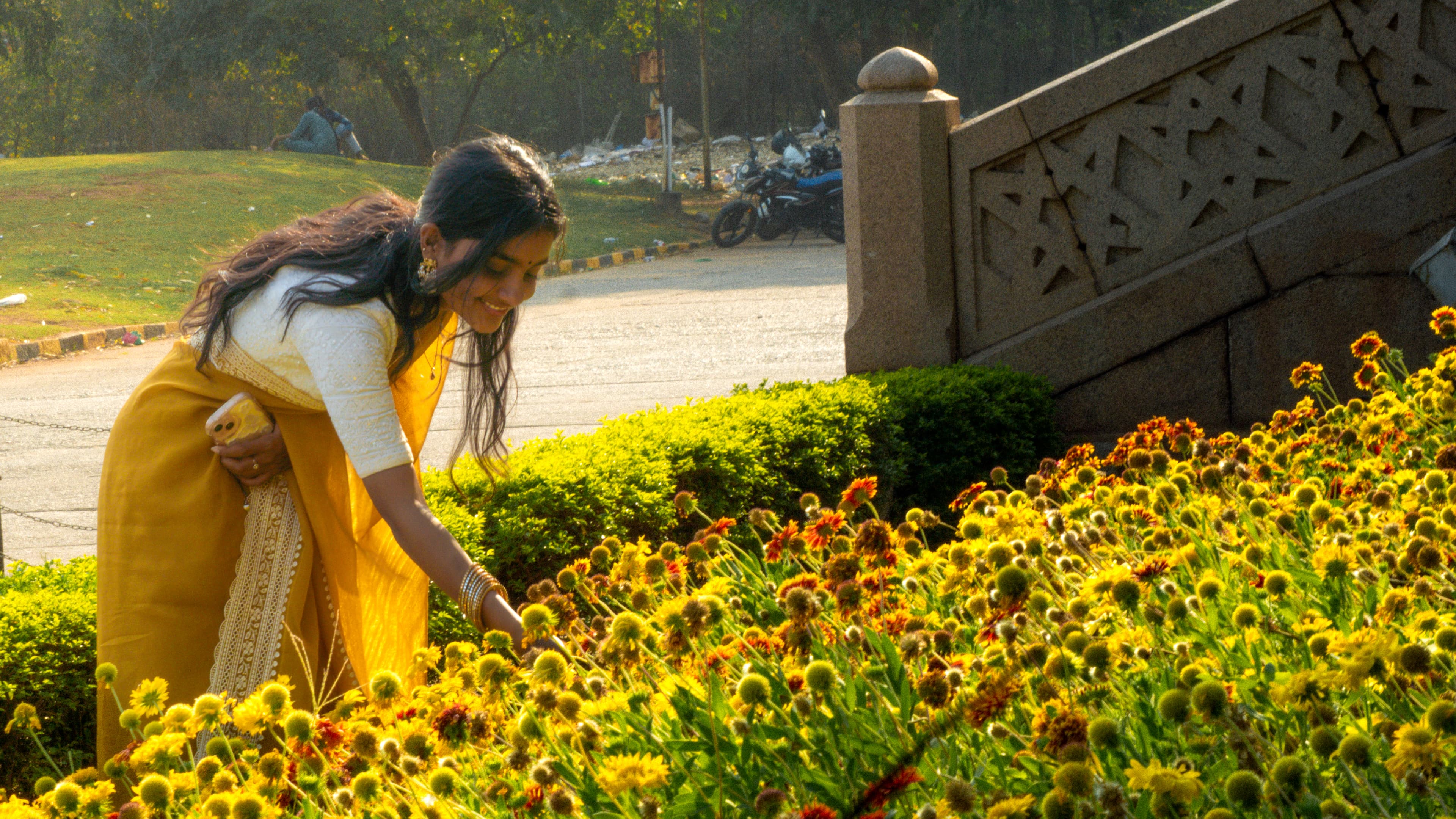 Siri Chandana floral detail